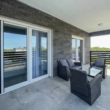 ヴィラ Ela With Heated Pool Comfortable *