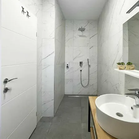 Vila Ela With Heated Pool Comfortable